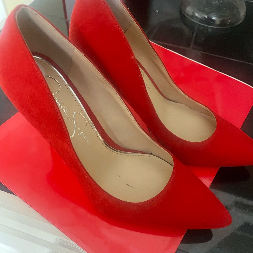 Red Jessica Simpson - Picture 3 of 3